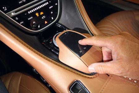 Aston Martin DB11, Bedienelemente