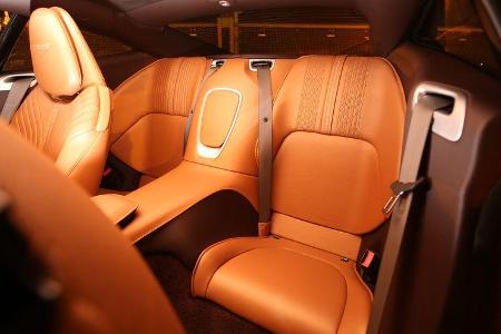 Aston Martin DB11, Fondsitze