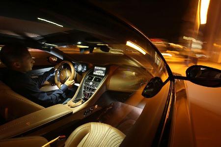 Aston Martin DB11, Cockpit