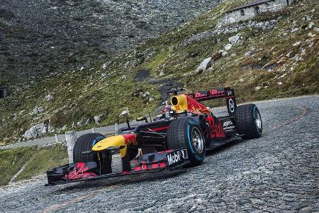Sebastien Buemi - Red Bull - Showrun - Gotthard-Pass - RB8 - 2017
