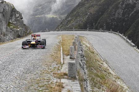 Sebastien Buemi - Red Bull - Showrun - Gotthard-Pass - RB8 - 2017