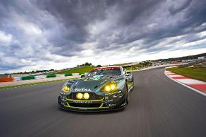 Aston Martin V8 Vantage GTE im Tracktest