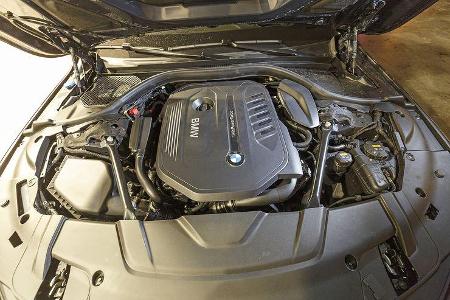 BMW 740i, Motor