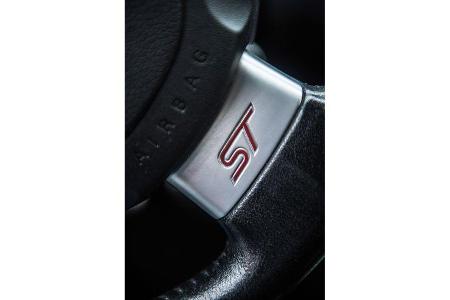 Ford-Fiesta-ST-Interieur