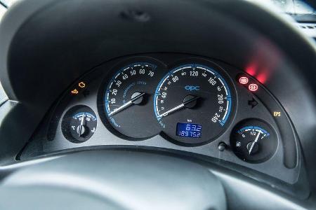 Opel-Corsa-GSi-Interieur