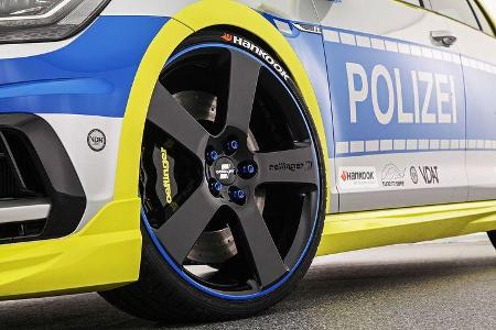 Oettinger VW Golf 400R Tune it Safe! 2017 Essen Motor Show