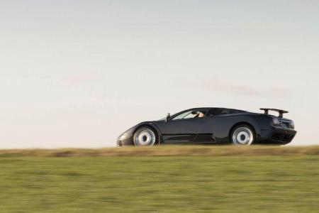 Bugatti EB110 GT