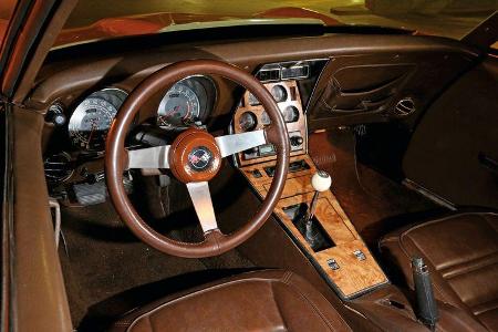 Corvette Stingray Coupé, Cockpit