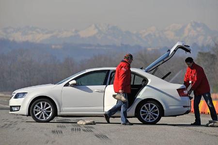 Skoda Octavia 2.0 TDI, Seitenansicht, Beladung