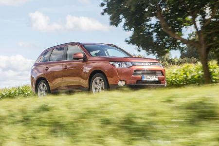 Mitsubishi Outlander 2.2 Di-D 4WD Instyle, Frontansicht Mitsubishi Outlander 2.2 Di-D 4WD Instyle, Frontansicht