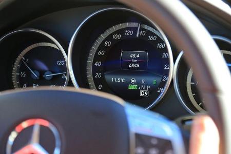 Mercedes E 350 Bluetec, Rundinstrumente