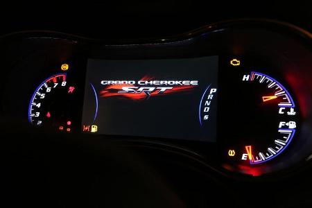 Jeep Grand Cherokee SRT, Rundinstrumente