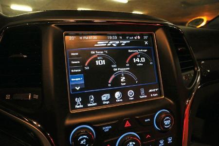 Jeep Grand Cherokee SRT, Monitor, Infotainment