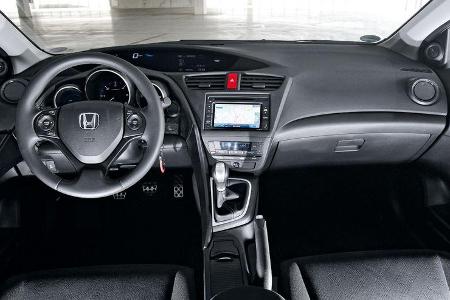 Honda Civic 2.2i-DTEC, Cockpit