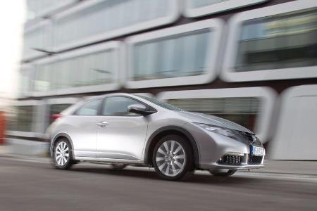 Honda Civic 2.2i-DTEC, Seitenansicht