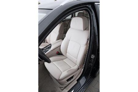 BMW 528i Touring, Fahrersitz