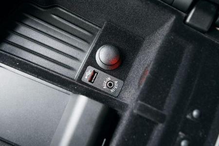 BMW 528i Touring, Aux-In, Anschluss