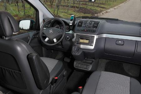 Mercedes Viano 2.2 CDI 4matic, Cockpit, Innenraum