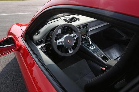 Porsche 911 GT3, Cockpit