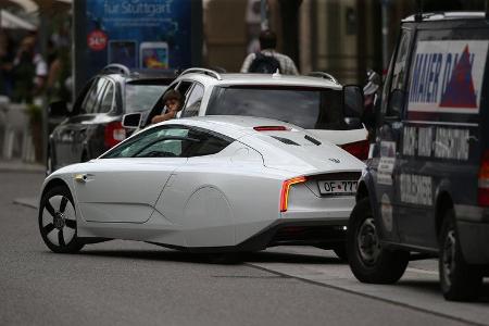 VW XL1, Heckansicht, Einparken