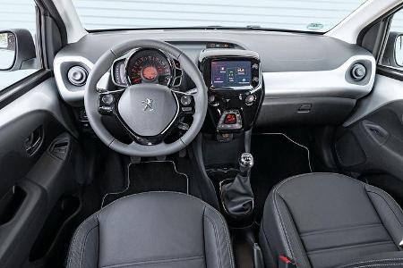 Peugeot 108 Puretech 82, Cockpit