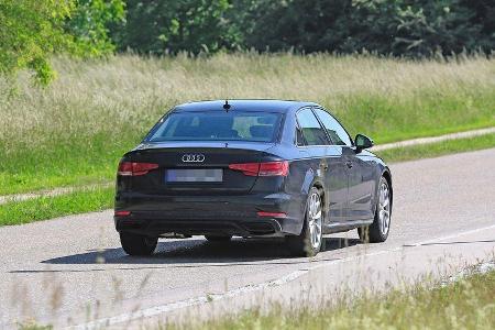 Erlkönig Audi A4