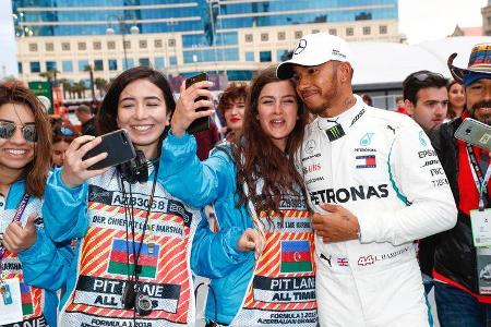 Lewis Hamilton - Mercedes - Fans - Formel 1 - GP Aserbaidschan - 29. April 2018