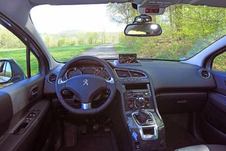 Peugeot 5008 155 THP, Cockpit