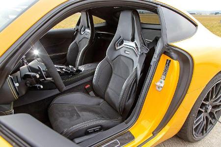 Mercedes-AMG GT S, Fahrersitz