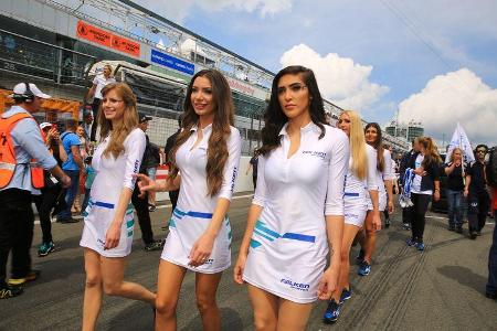 Girls - 24h-Rennen Nürburgring 2016 - Nordschleife - Samstag - 28.5.2016