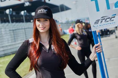 Girls - 24h-Rennen Nürburgring 2016 - Nordschleife - Samstag - 28.5.2016