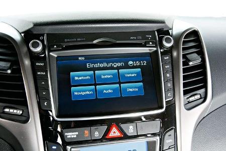 Hyundai i30 1.6 CRDi Trend, Bildschirm, Navi