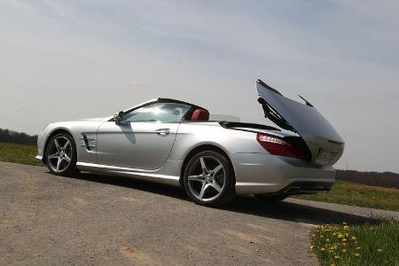 Mercedes SL 350, Seitenansicht, Dach öffnet
