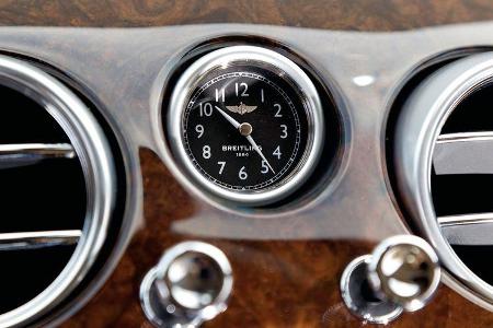Bentley Continental GTC, Uhr, Breitling
