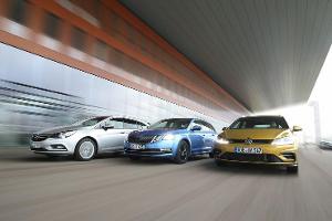 Opel Astr Sports Tourer 1.4 DI Turbo Innovation, Skoda Octavia Combi 1.5 TSI ACT Style, VW Golf Variant 1.5 TSI ACT Highline...
