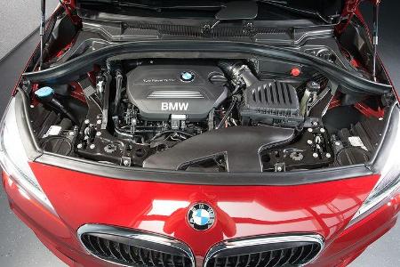 BMW 2er Active Tourer, Motor, 218d