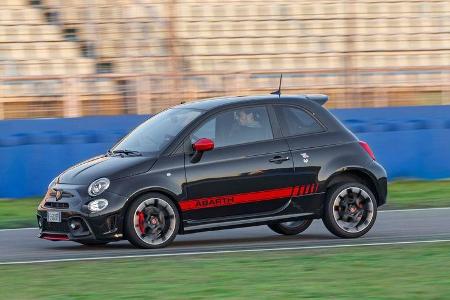 sport auto 2/2018 - Abarth 595 Competizione