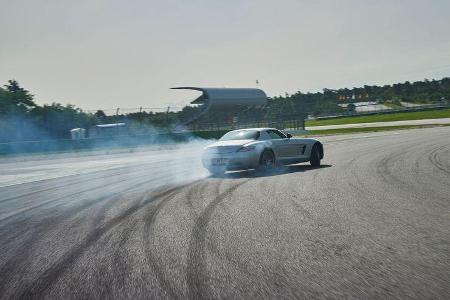 Mercedes SLS AMG - Sportwagen - 50 Jahre AMG