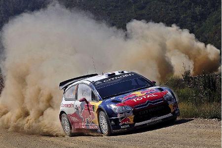 Sebastien Loeb reihte sich nach einem frühen Fahrfehler zunächst auf Rang drei ein.