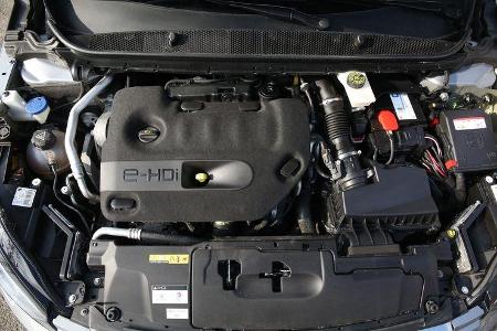 Peugeot 308 SW Puretech 130 gegen Peugeot 308 SW Blue HDi 150