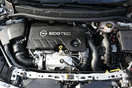 Opel Astra 1.6 CDTI gegen Opel Astra 1.0 DI Turbo