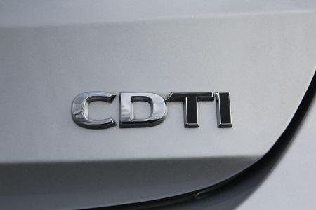 Opel Astra 1.6 CDTI gegen Opel Astra 1.0 DI Turbo