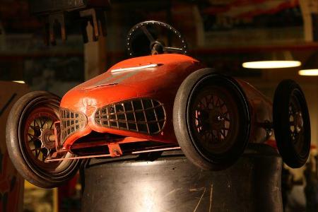 Kindertraum von früher: Trips-Ferrari im Kleinformat.