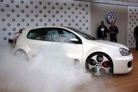 GTI-Treffen 2008 - Der Bürgermeister macht sich stark