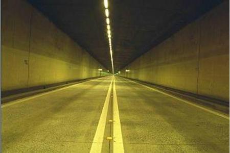 Tunnel-Test 2005