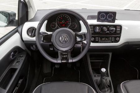 VW Up 1.0 White, Cockpit, Lenkrad