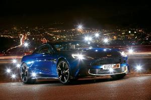 Aston Martin V12 Vanquish S, Frontansicht