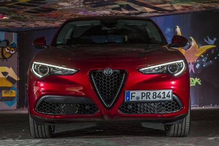 Alfa Romeo Stelvio 2.0 Turbo Q4 First Edition, Front