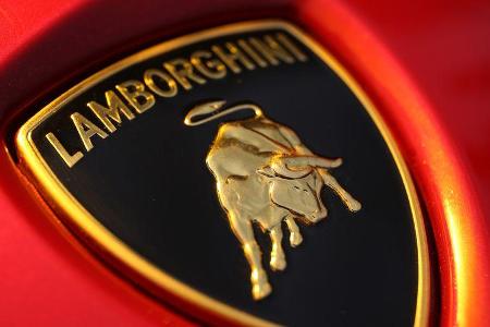 Lamborghini Aventador LP 750-4 Superveloce, Emblem