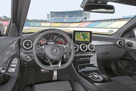 Mercedes-AMG C 63, Cockpit